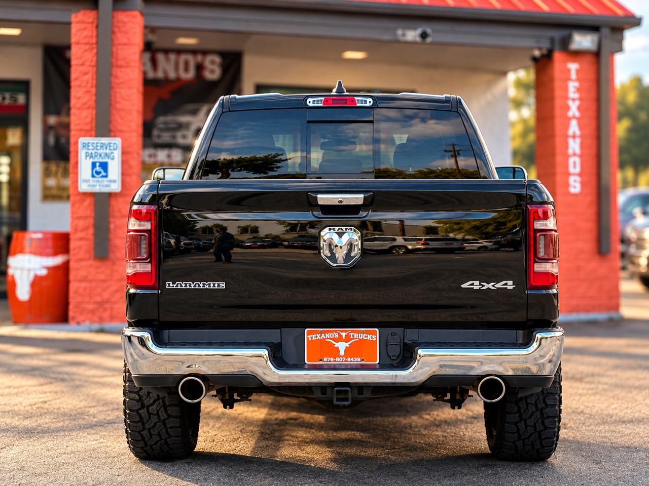 RAM 1500 Laramie 4x4 Crew Cab 5'7" Box 2019
