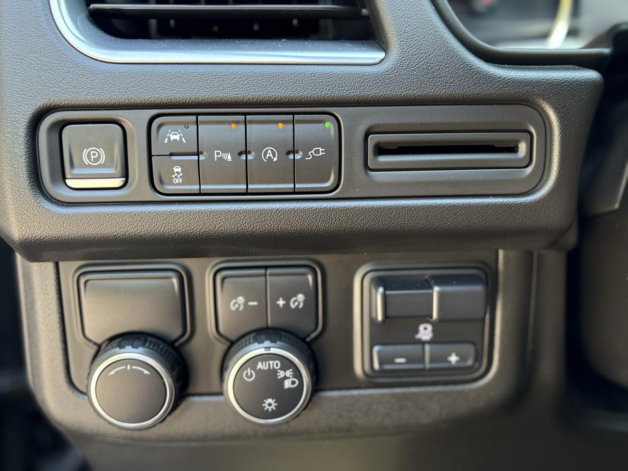 Chevrolet Tahoe 2WD 4dr LT 2021