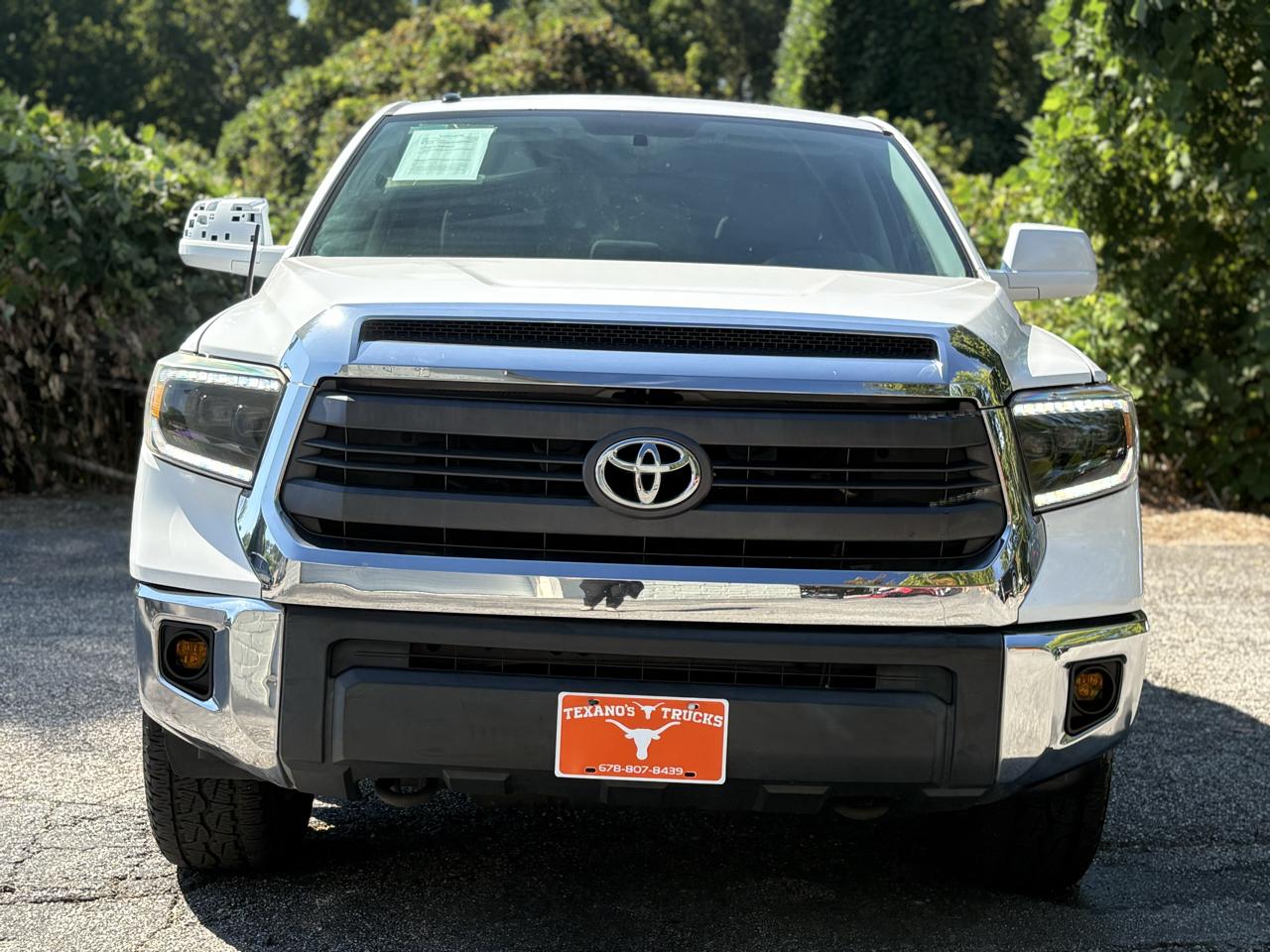 Toyota Tundra 2WD Truck CrewMax 5.7L V8 6-Spd AT SR5 (Natl) 2014