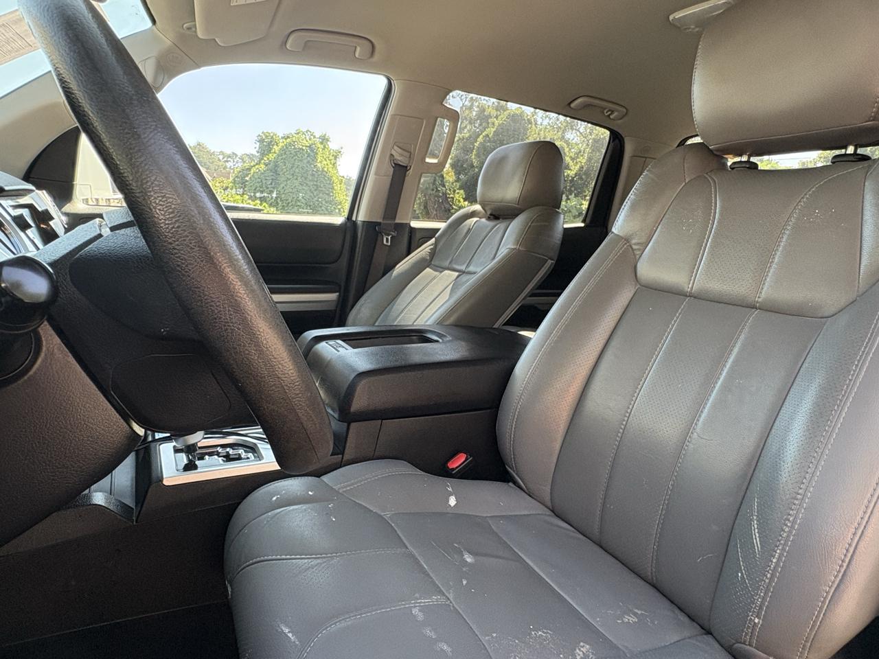 Toyota Tundra 2WD Truck CrewMax 5.7L V8 6-Spd AT SR5 (Natl) 2014