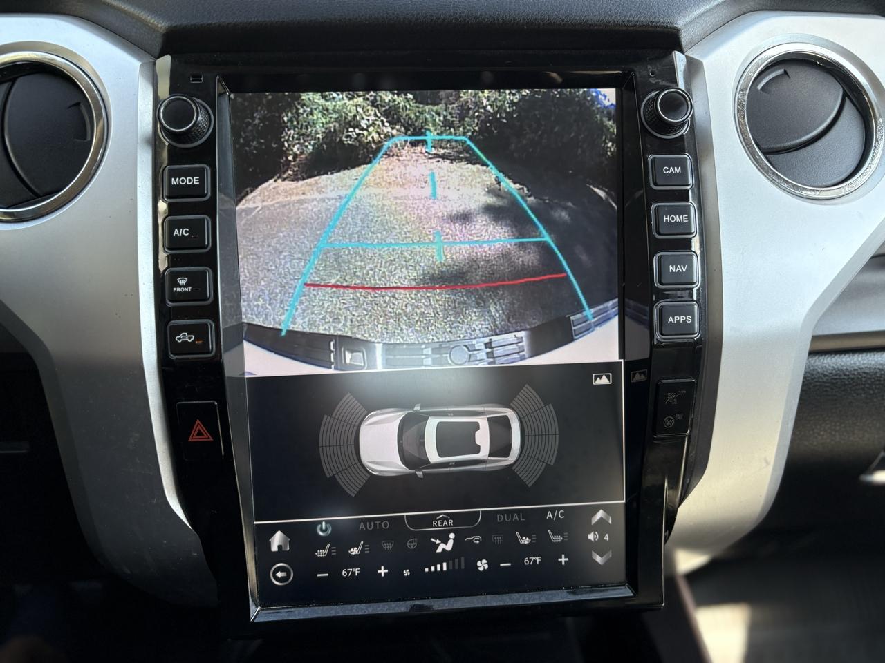 Toyota Tundra 2WD Truck CrewMax 5.7L V8 6-Spd AT SR5 (Natl) 2014