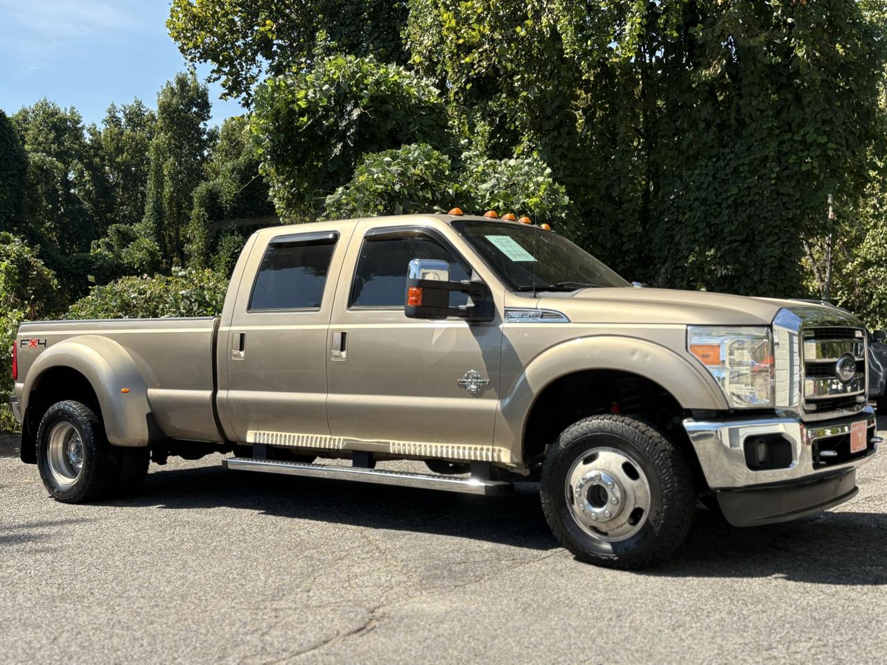 Ford Super Duty F-350 DRW 4WD Crew Cab 172" King Ranch 2011