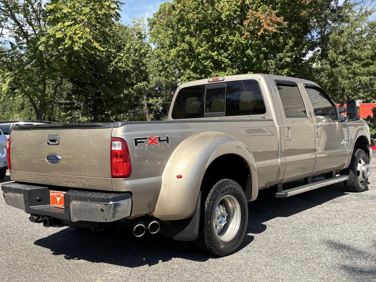 Ford Super Duty F-350 DRW 4WD Crew Cab 172" King Ranch 2011