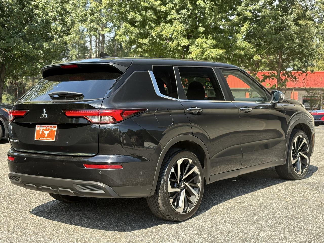 Mitsubishi Outlander ES FWD 2022