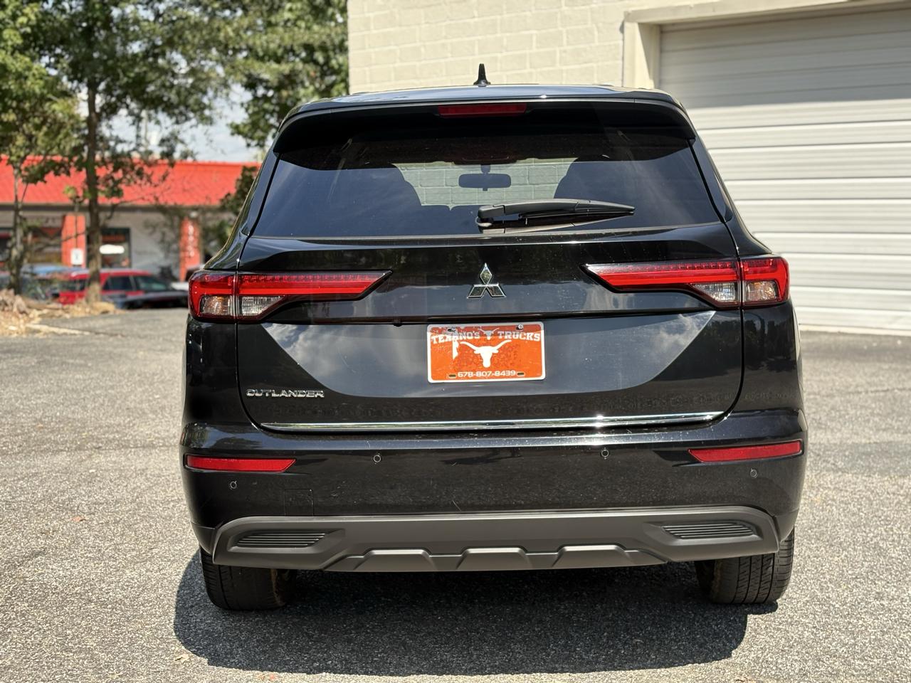Mitsubishi Outlander ES FWD 2022
