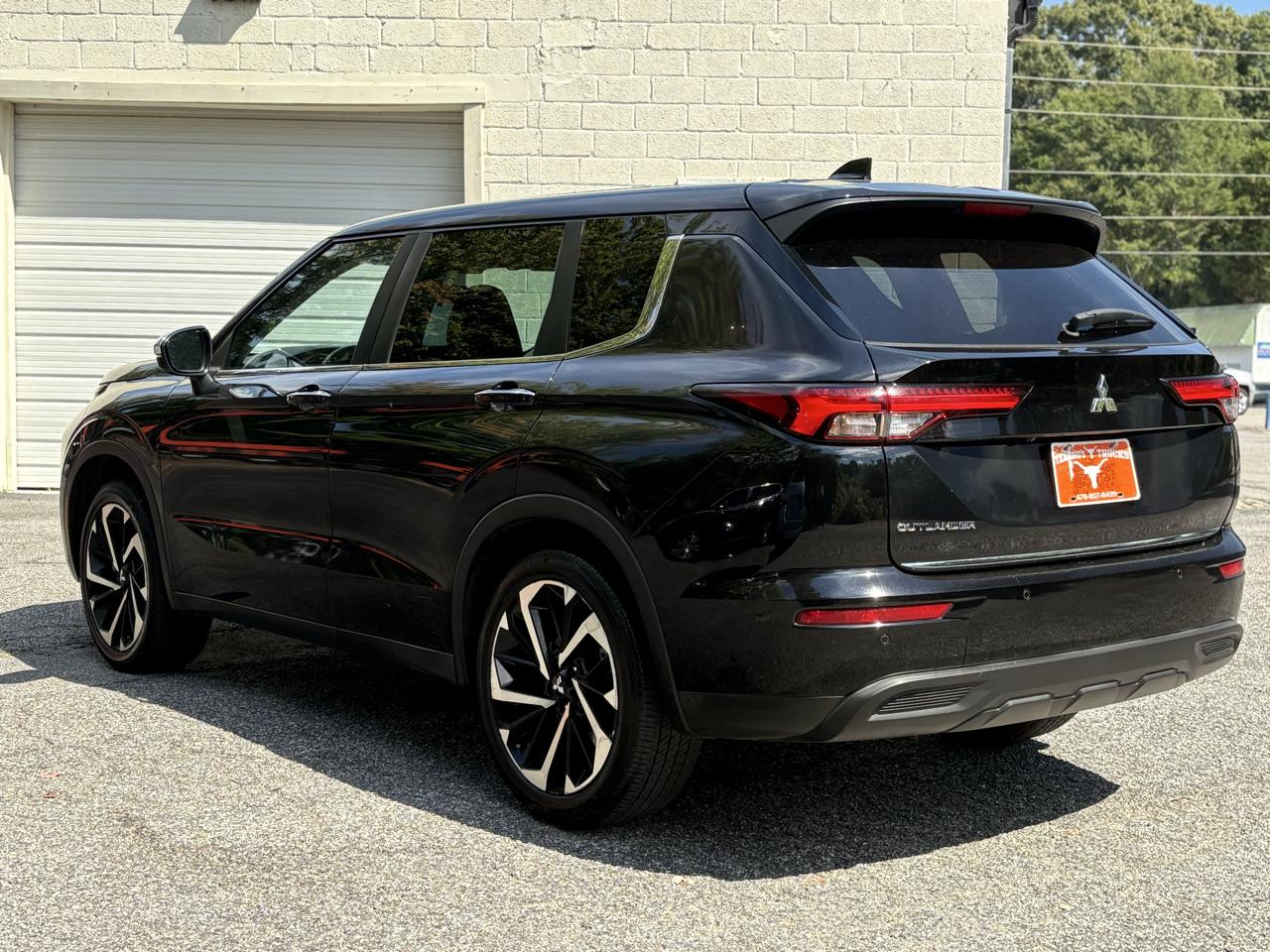 Mitsubishi Outlander ES FWD 2022