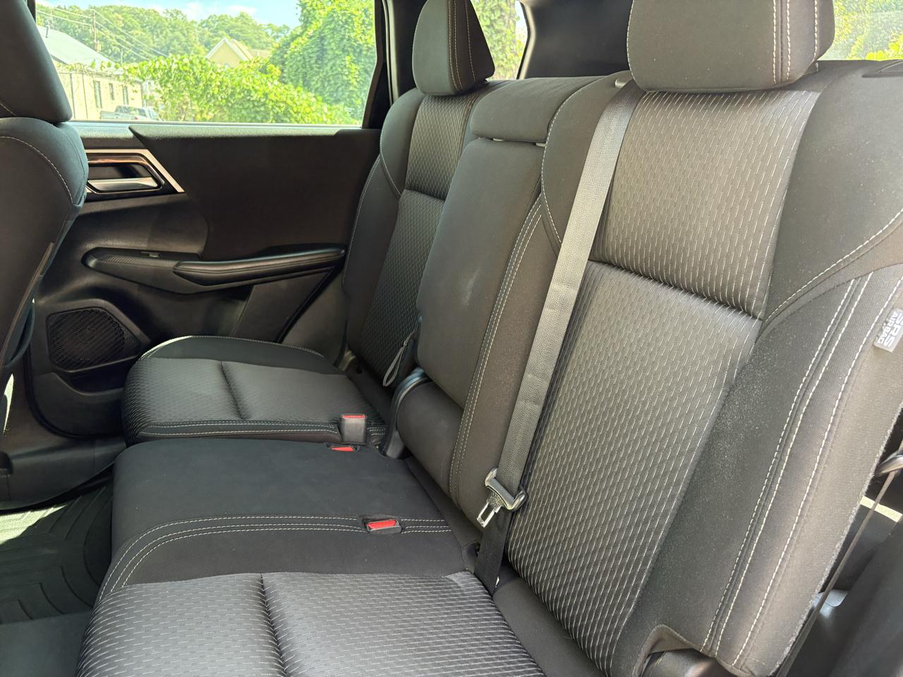 Mitsubishi Outlander ES FWD 2022