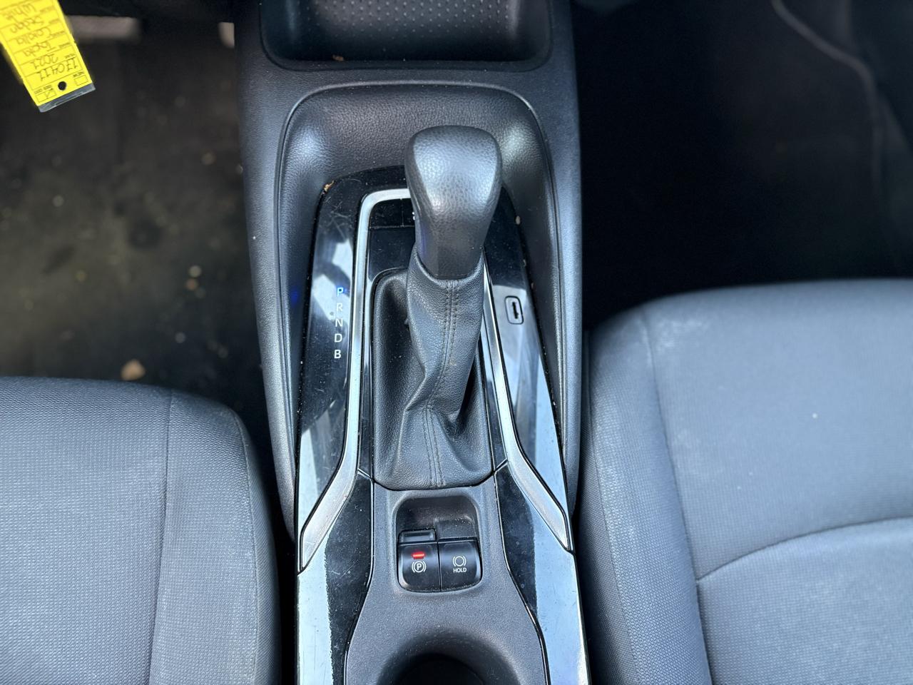 Toyota Corolla LE CVT (Natl) 2021