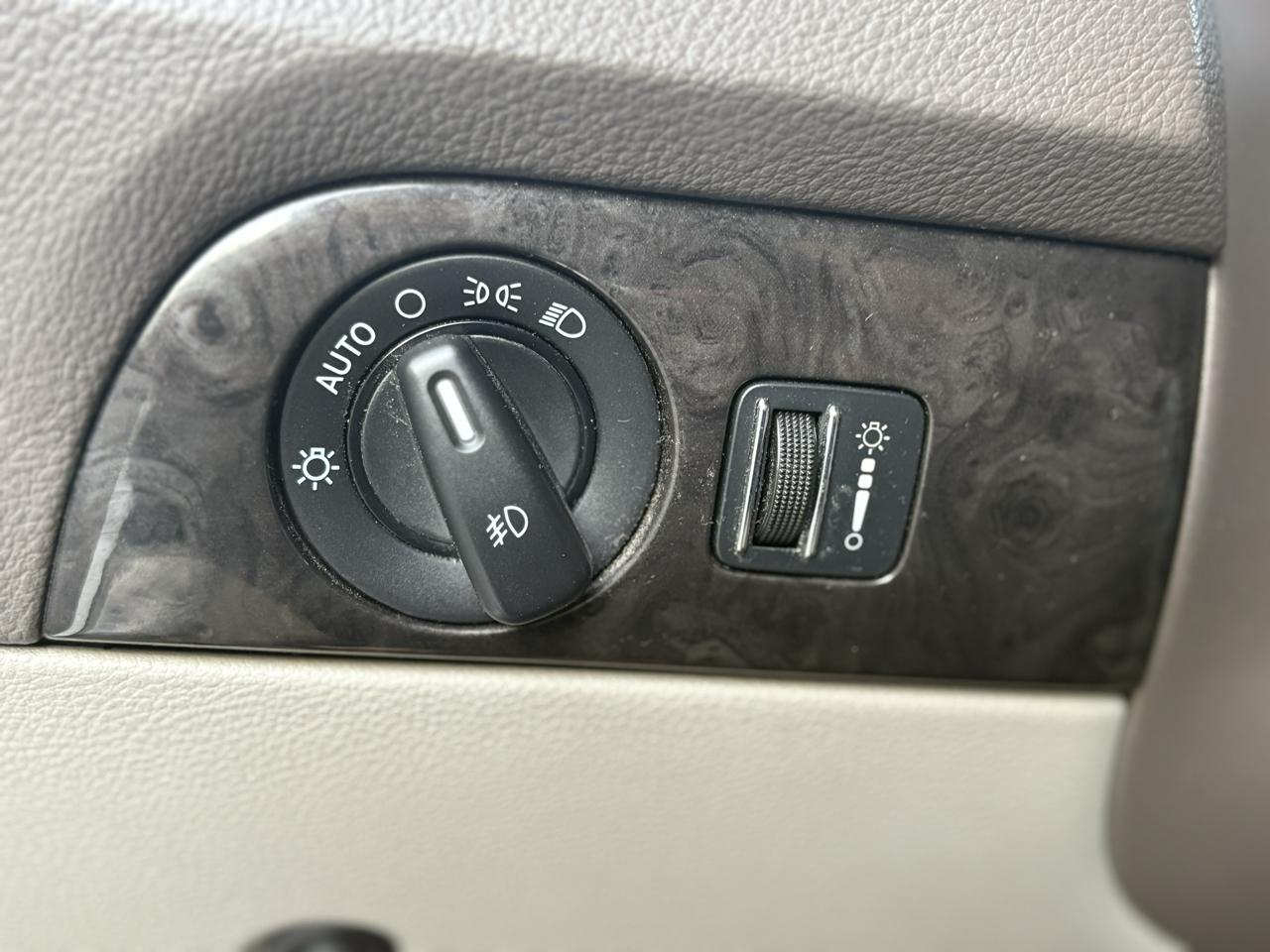Dodge Durango 2WD 4dr Crew 2011