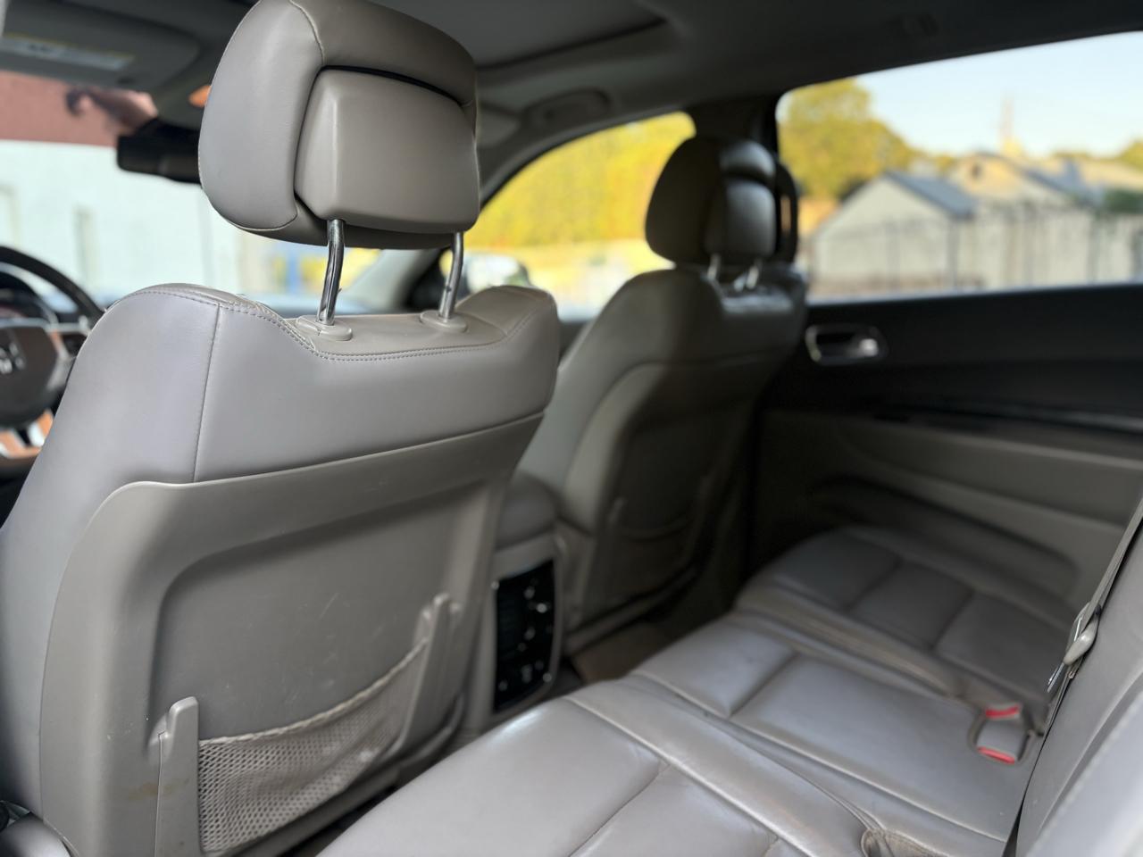 Dodge Durango 2WD 4dr Crew 2011