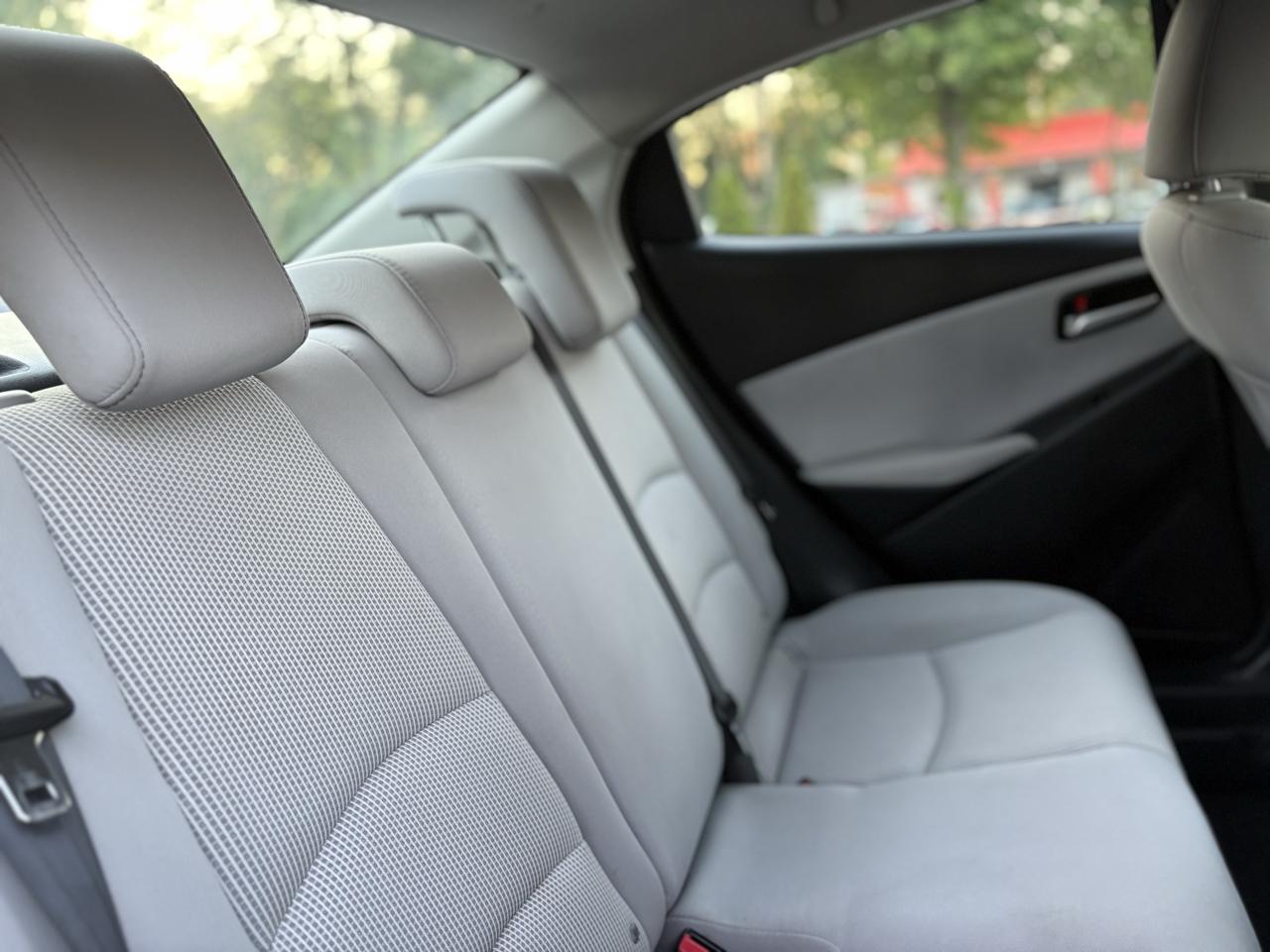 Toyota Yaris Sedan XLE Auto (Natl) 2019