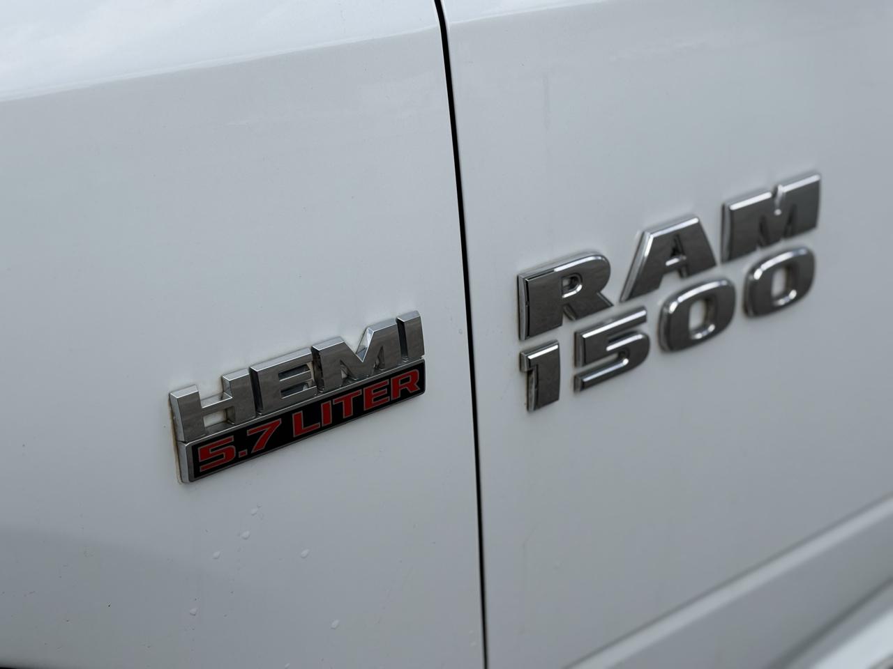 RAM 1500 2WD Crew Cab 140.5" Big Horn 2015