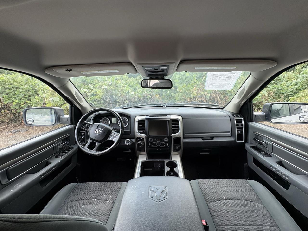 RAM 1500 2WD Crew Cab 140.5" Big Horn 2015