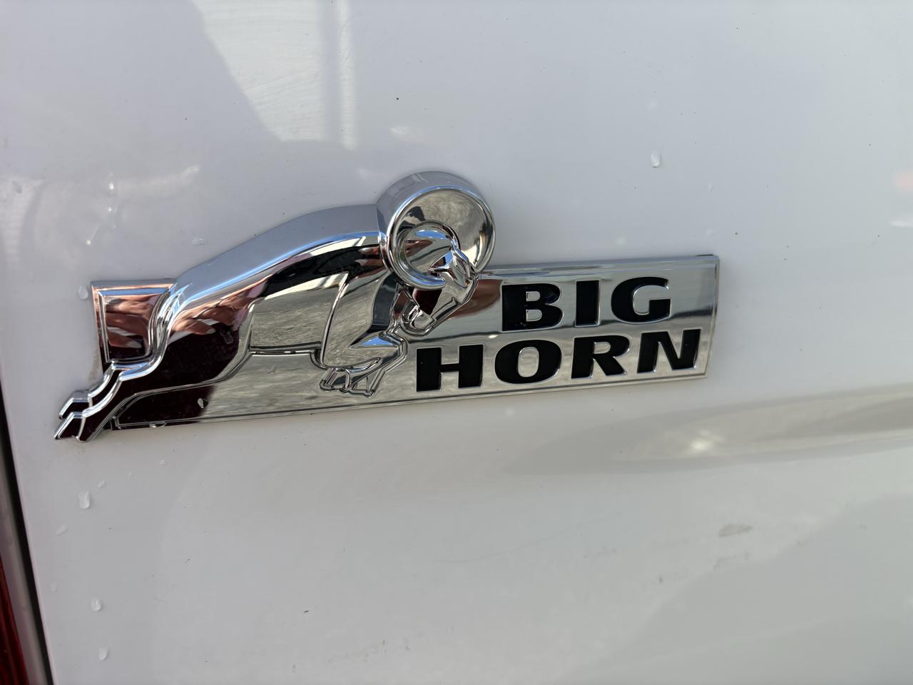 RAM 1500 4WD Crew Cab 140.5" Big Horn 2015