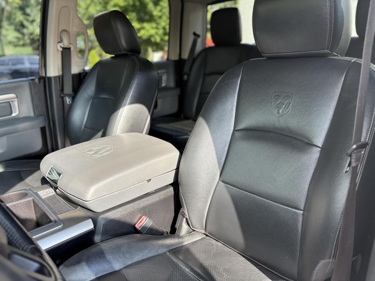 RAM 1500 4WD Crew Cab 140.5" Big Horn 2015