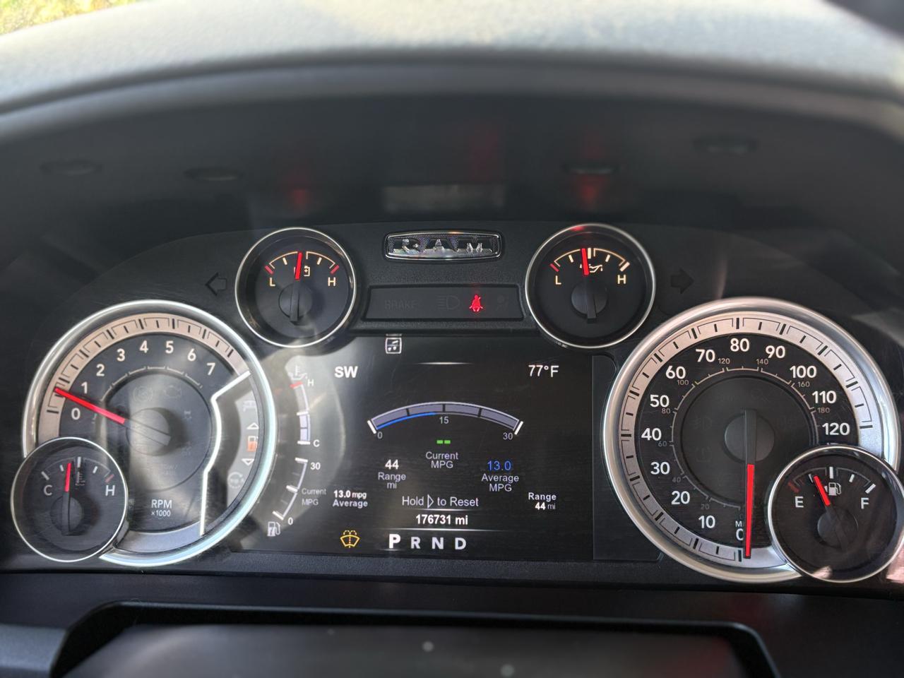 RAM 1500 4WD Crew Cab 140.5" Big Horn 2015
