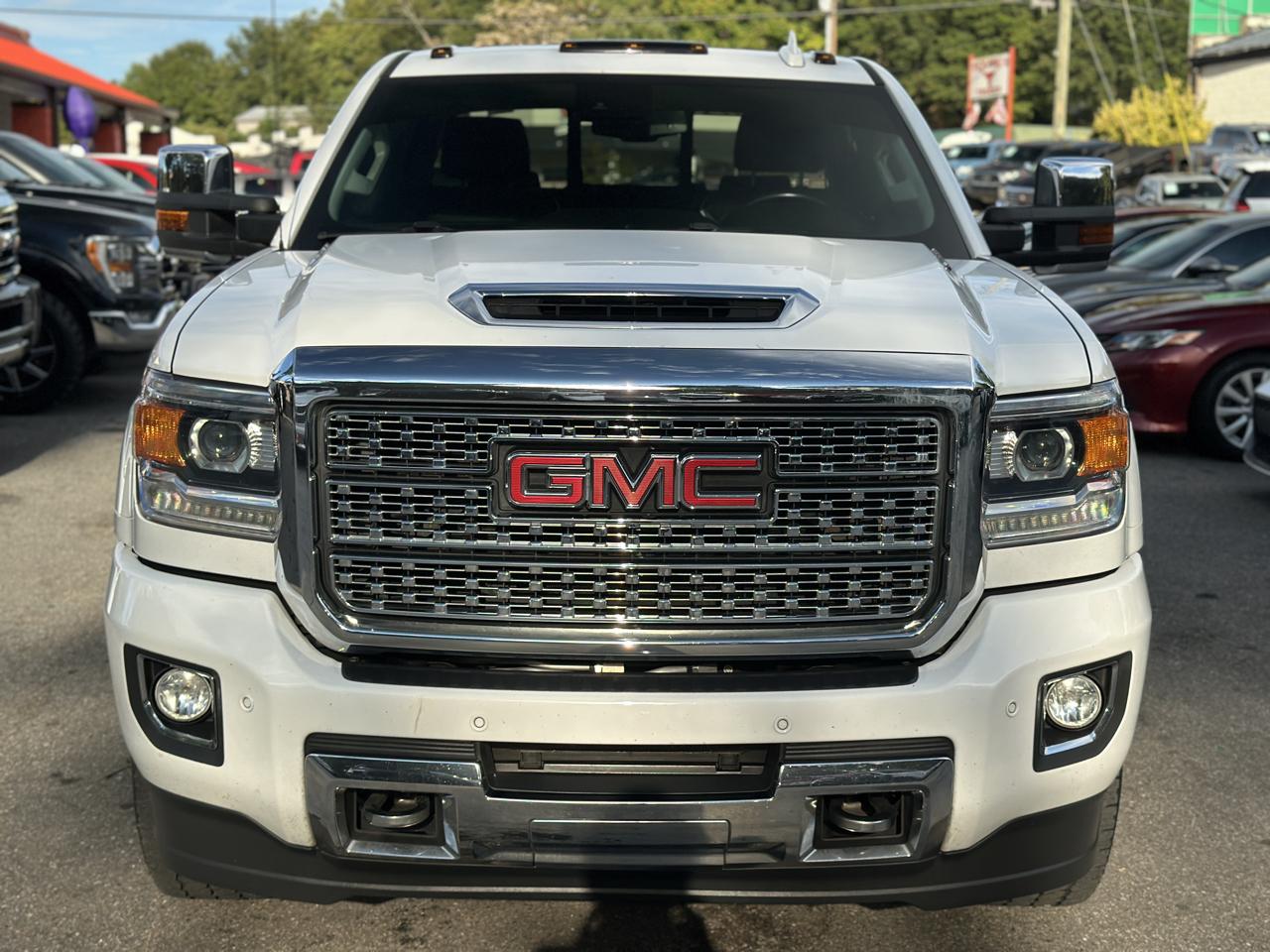 GMC Sierra 2500HD 4WD Crew Cab 153.7" Denali 2019