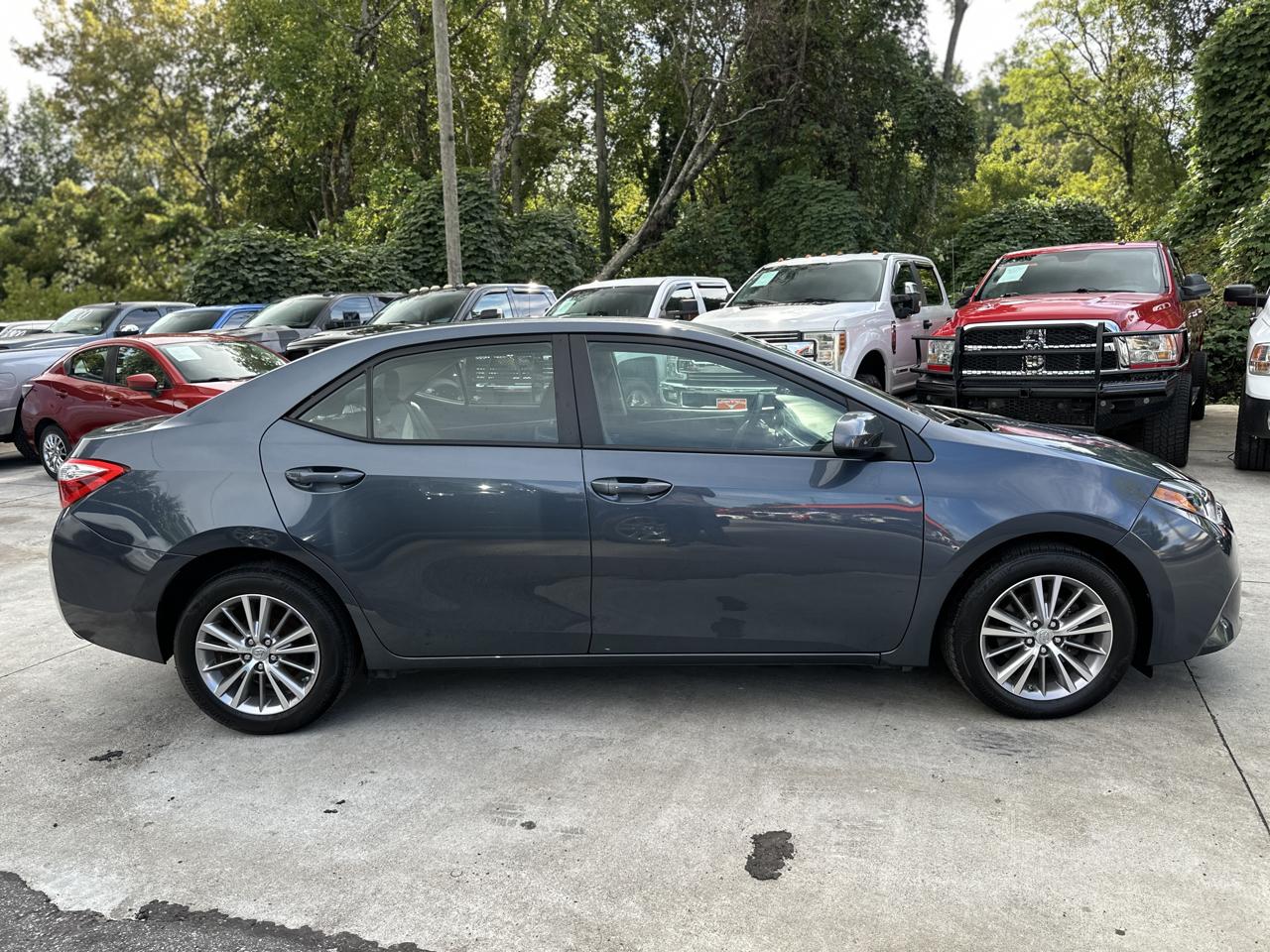 Toyota Corolla 4dr Sdn CVT LE Premium (Natl) 2015
