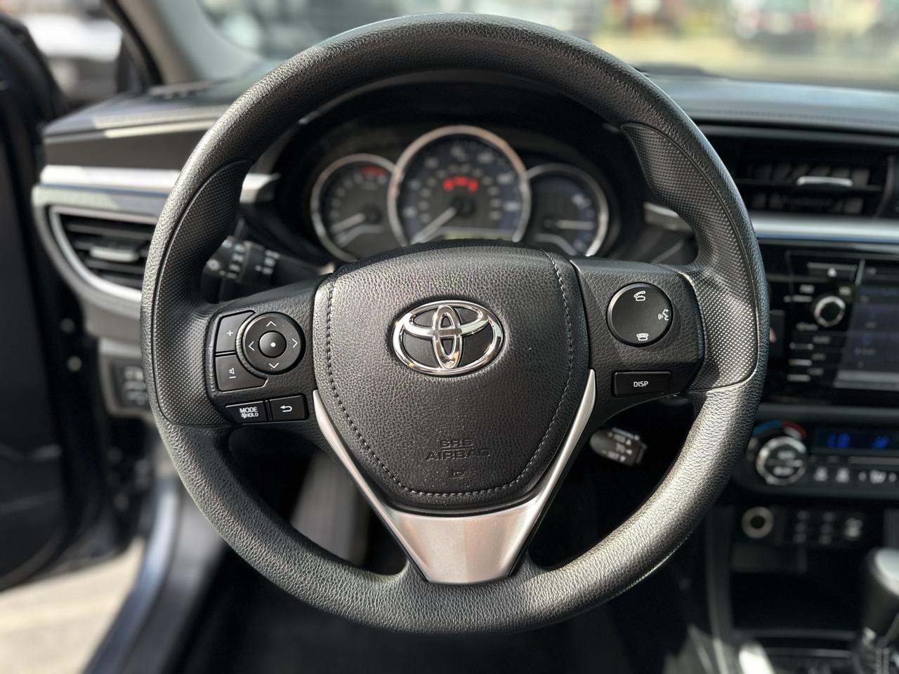 Toyota Corolla 4dr Sdn CVT LE Premium (Natl) 2015
