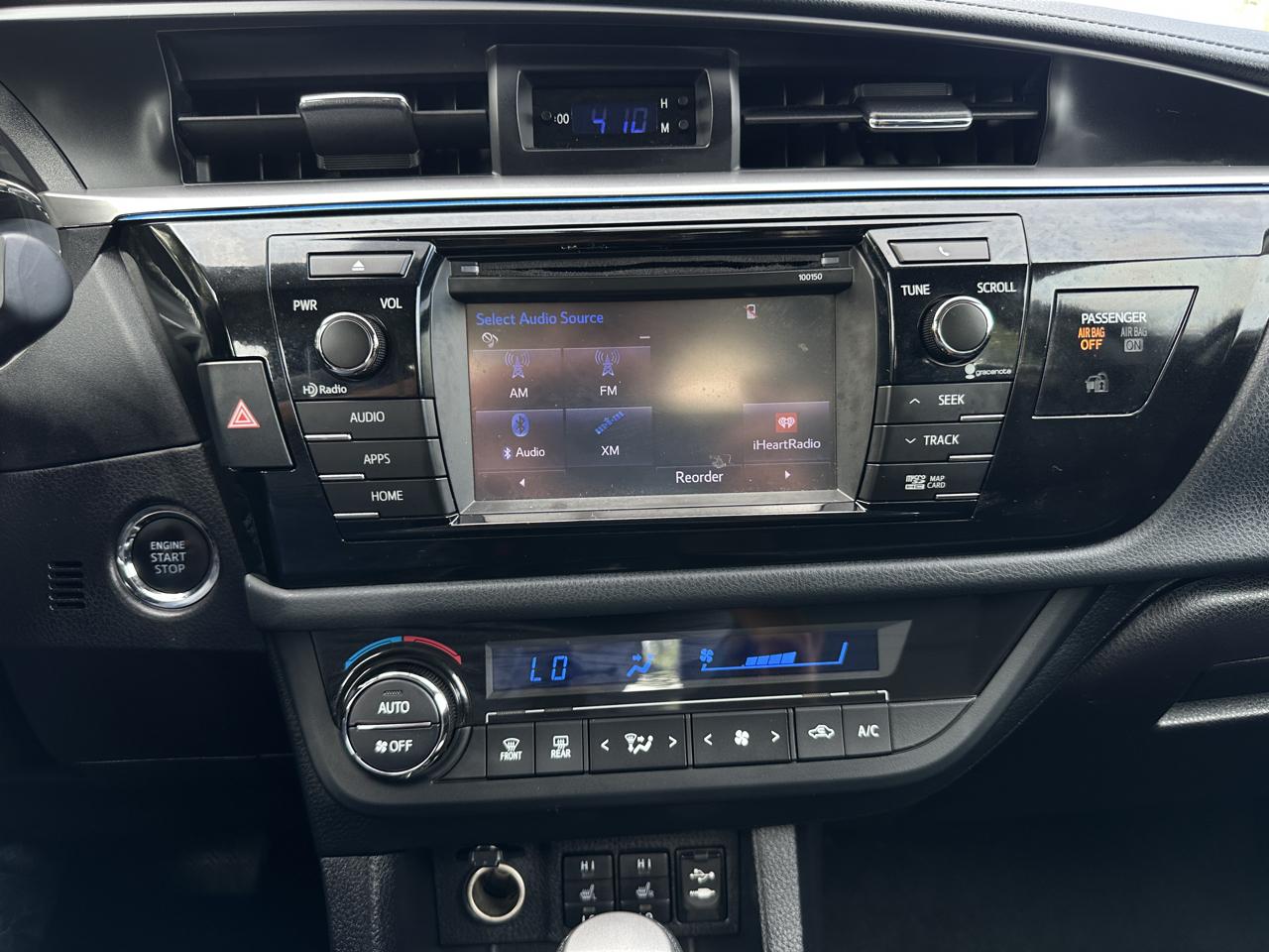 Toyota Corolla 4dr Sdn CVT LE Premium (Natl) 2015