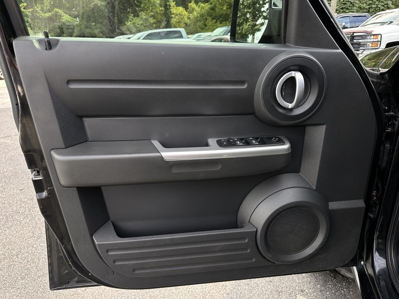 Dodge Nitro 2WD 4dr R/T 2007