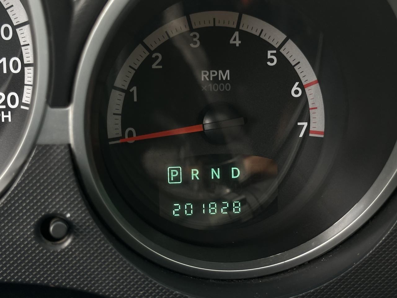 Dodge Nitro 2WD 4dr R/T 2007