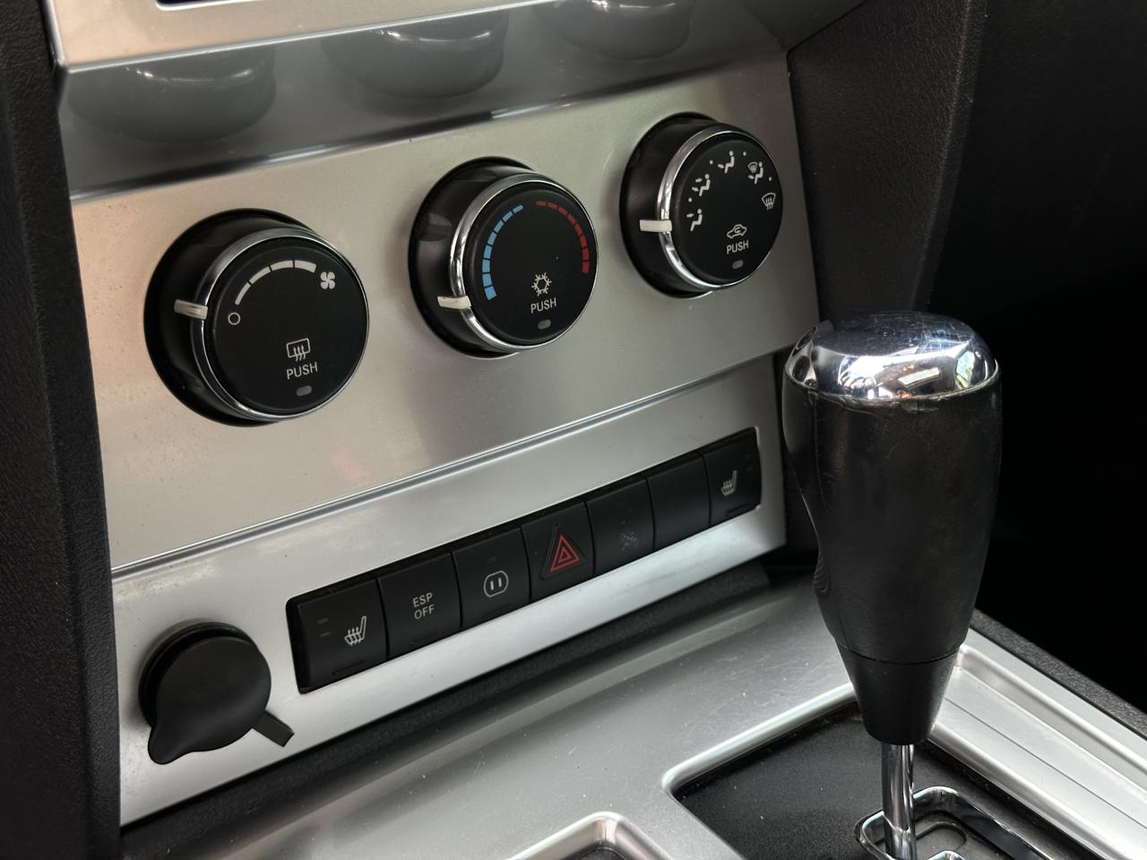 Dodge Nitro 2WD 4dr R/T 2007