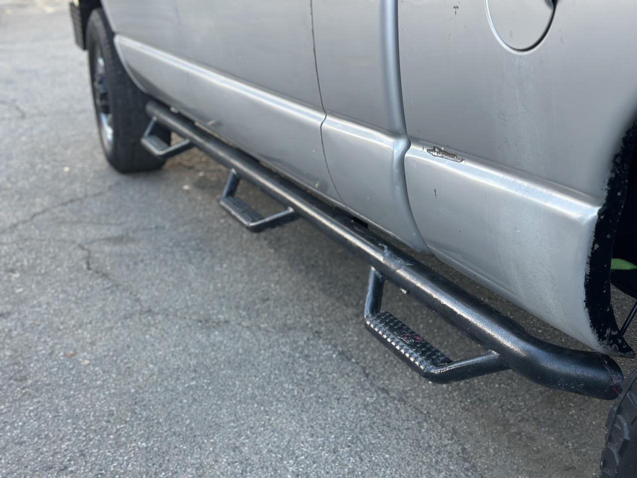 Dodge Ram 1500 4dr Mega Cab 160.5 4WD SLT 2006