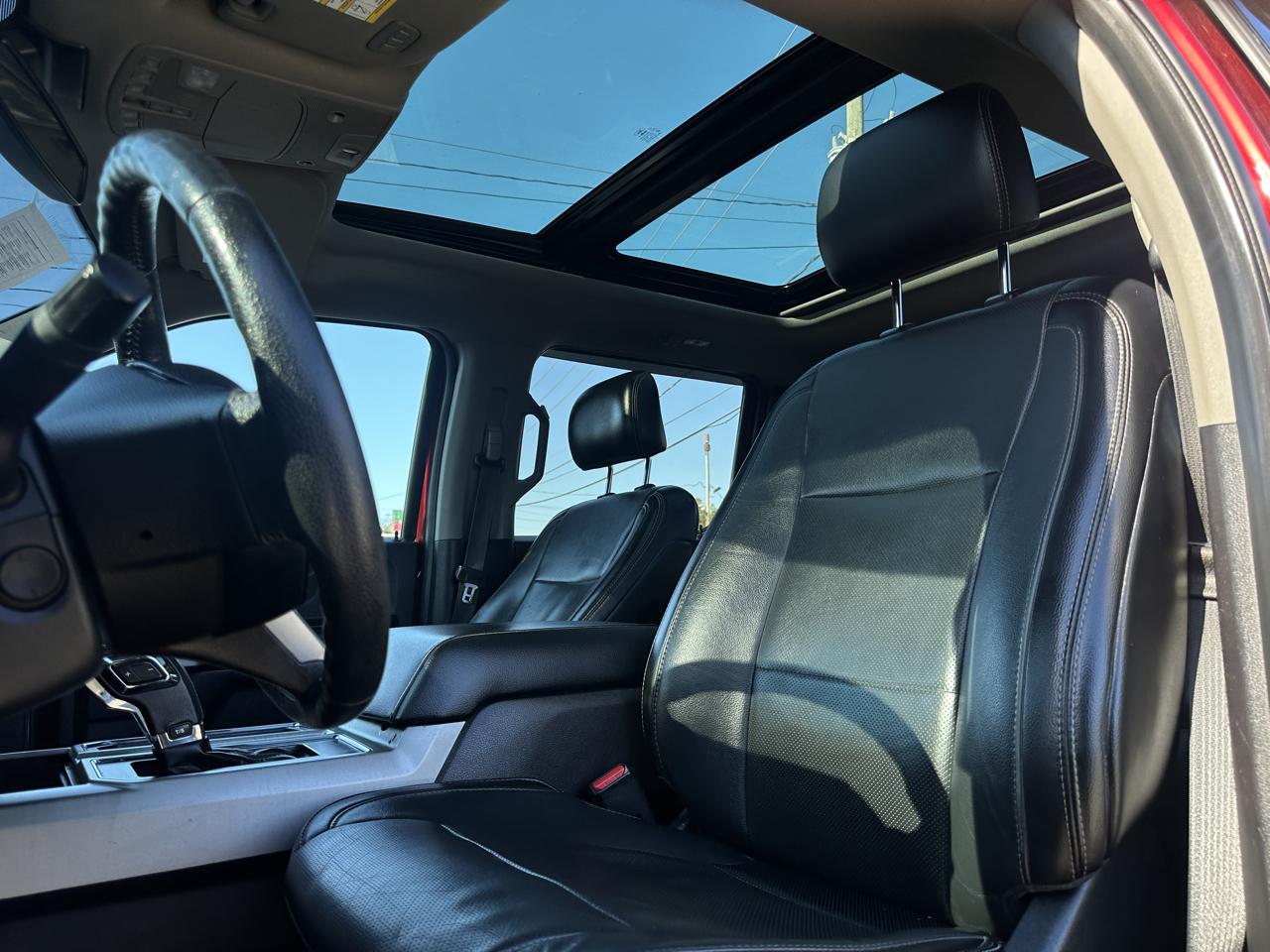 Ford F-150 4WD SuperCrew 139" Lariat 2016