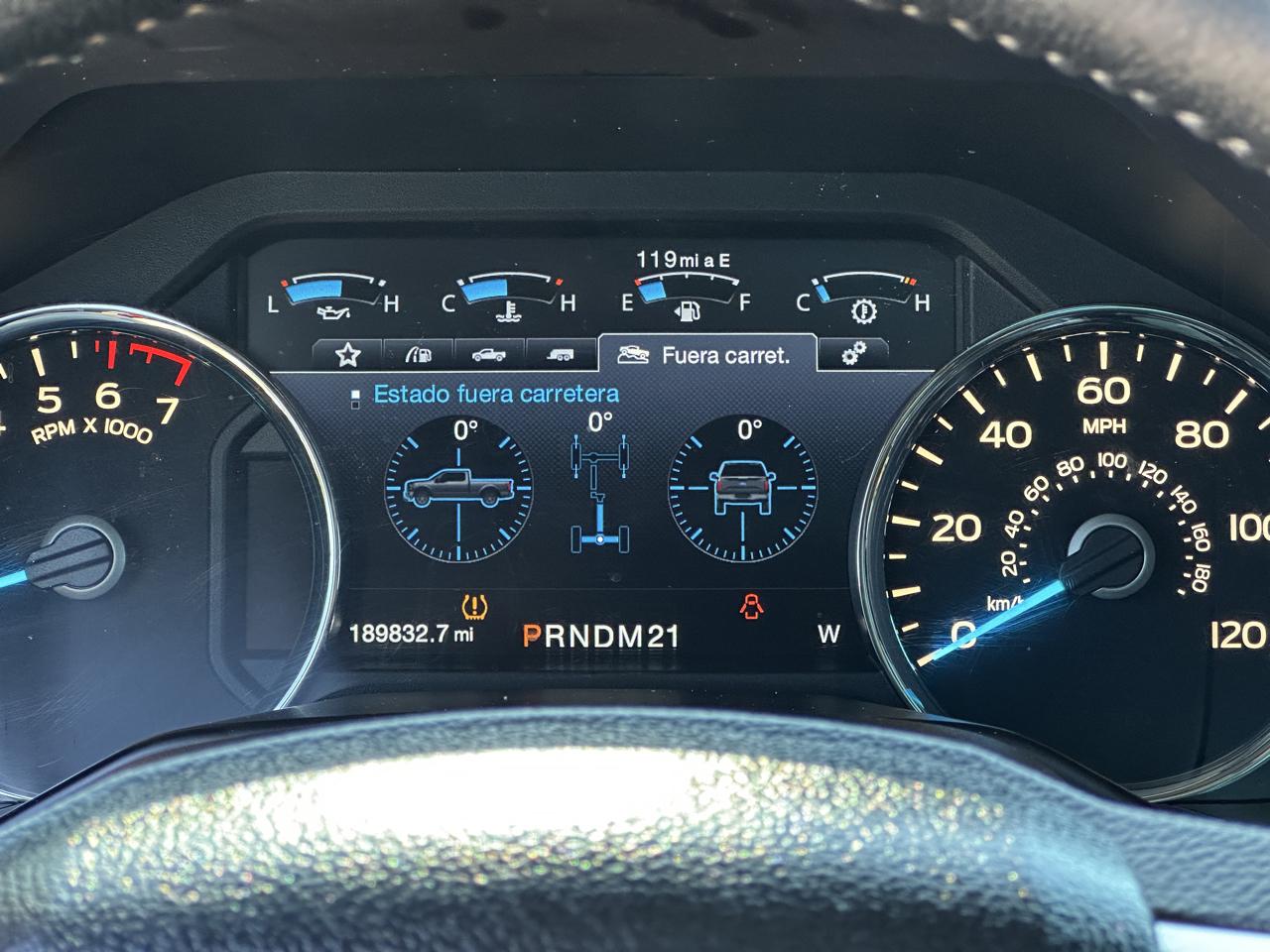Ford F-150 4WD SuperCrew 139" Lariat 2016