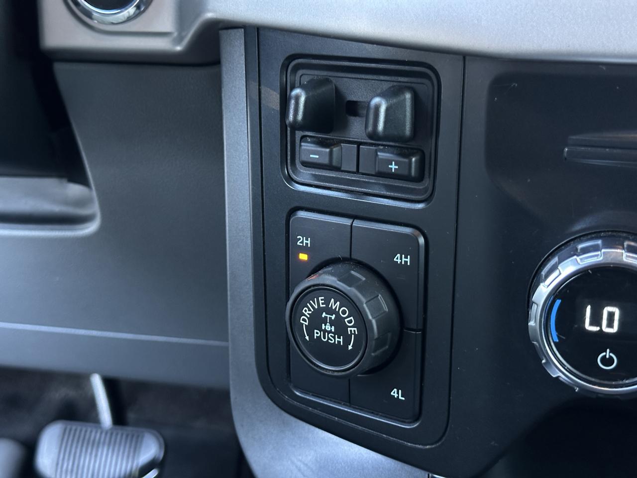 Ford F-150 Supercab 139" XLT 4WD 2021
