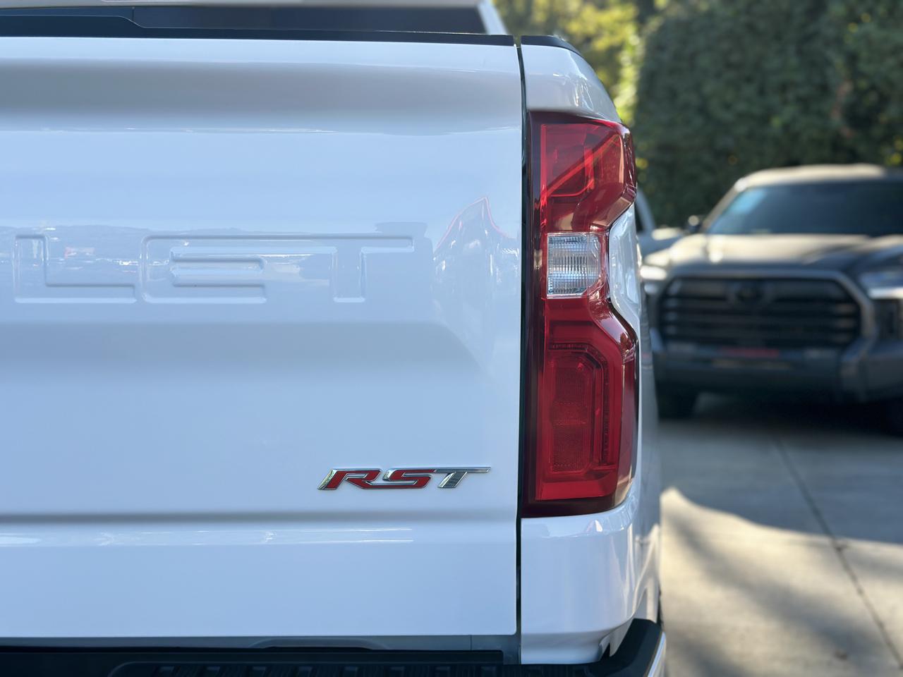 Chevrolet Silverado 1500 2WD Crew Cab 147" RST 2021