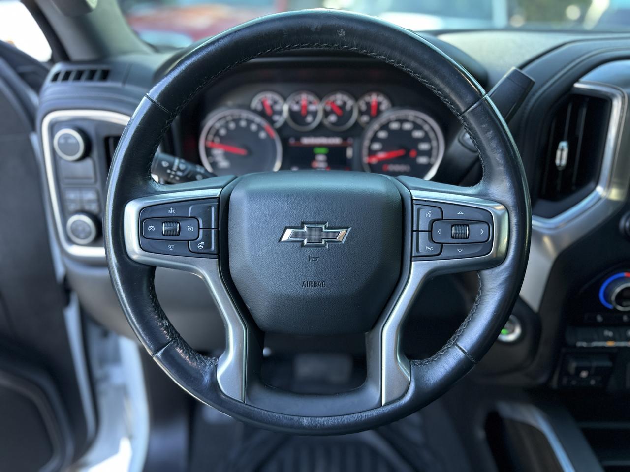 Chevrolet Silverado 1500 2WD Crew Cab 147" RST 2021