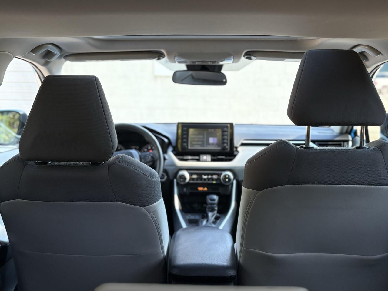 Toyota RAV4 XLE FWD (Natl) 2019