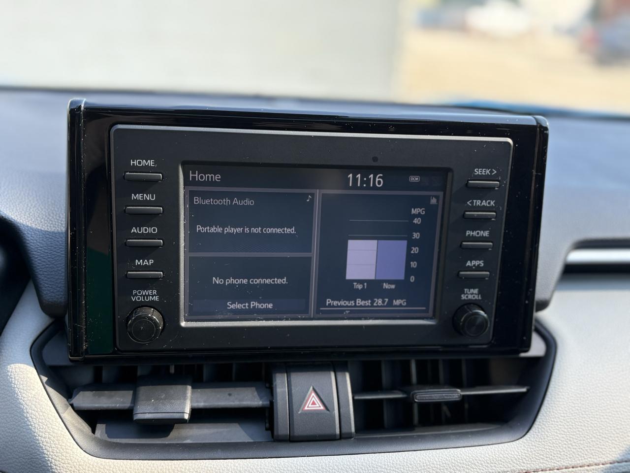 Toyota RAV4 XLE FWD (Natl) 2019