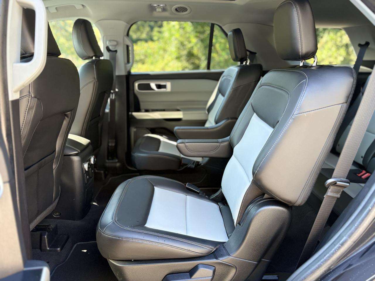 Ford Explorer XLT 4WD 2022