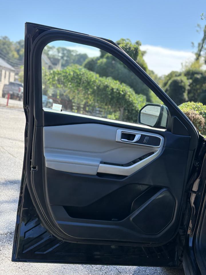 Ford Explorer XLT 4WD 2022