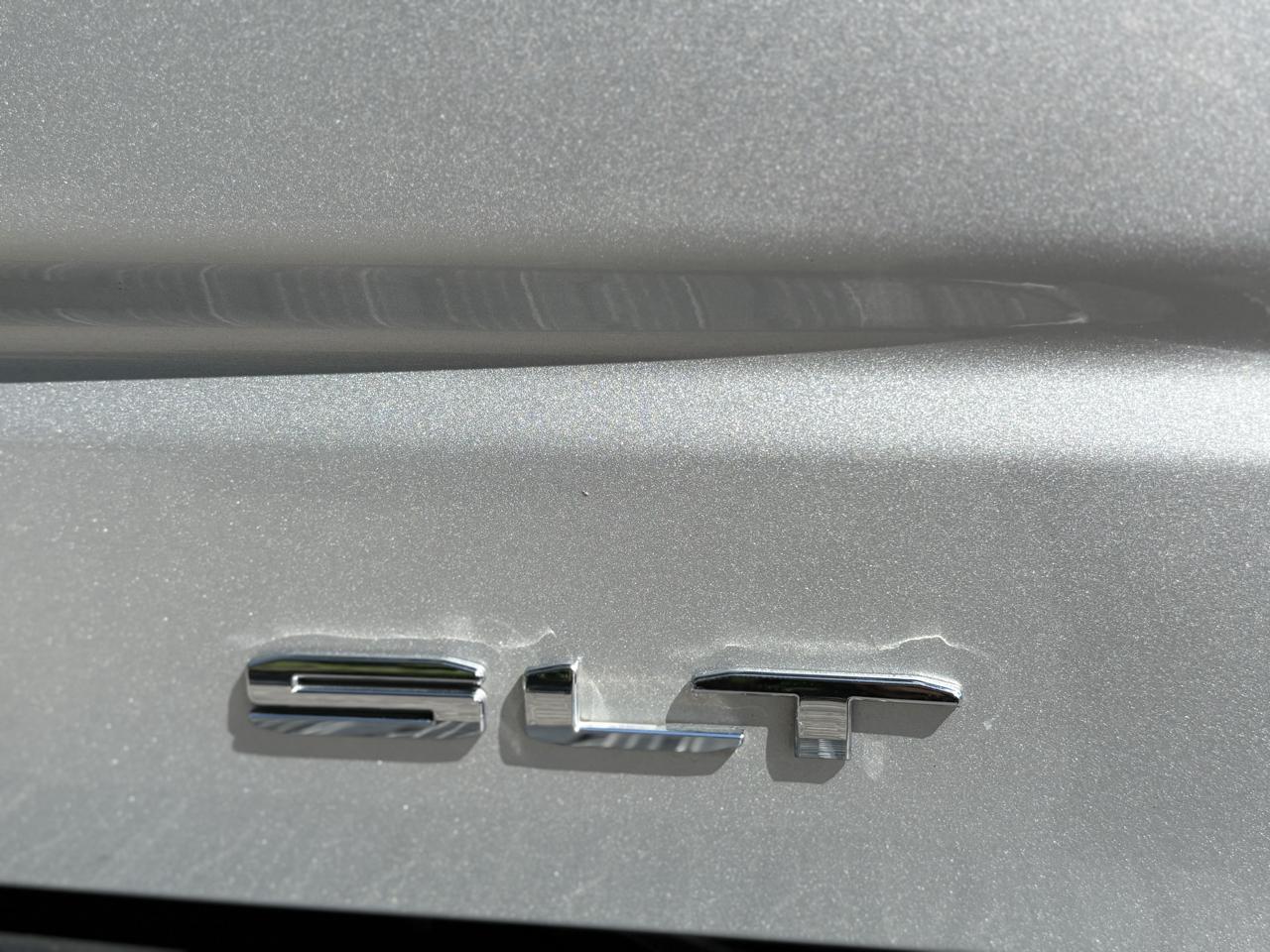 GMC Sierra 1500 4WD Crew Cab 147" SLT 2019
