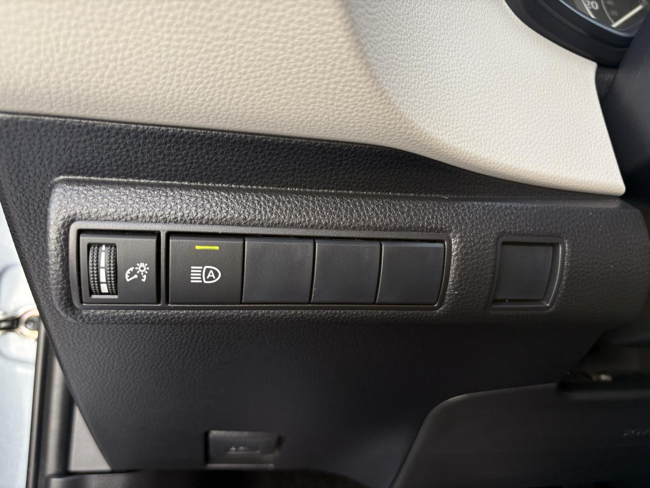 Toyota Corolla LE CVT (Natl) 2020