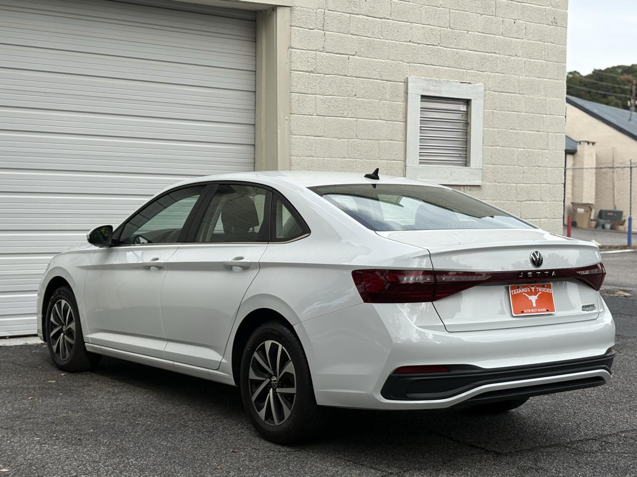 Volkswagen Jetta S Auto 2025