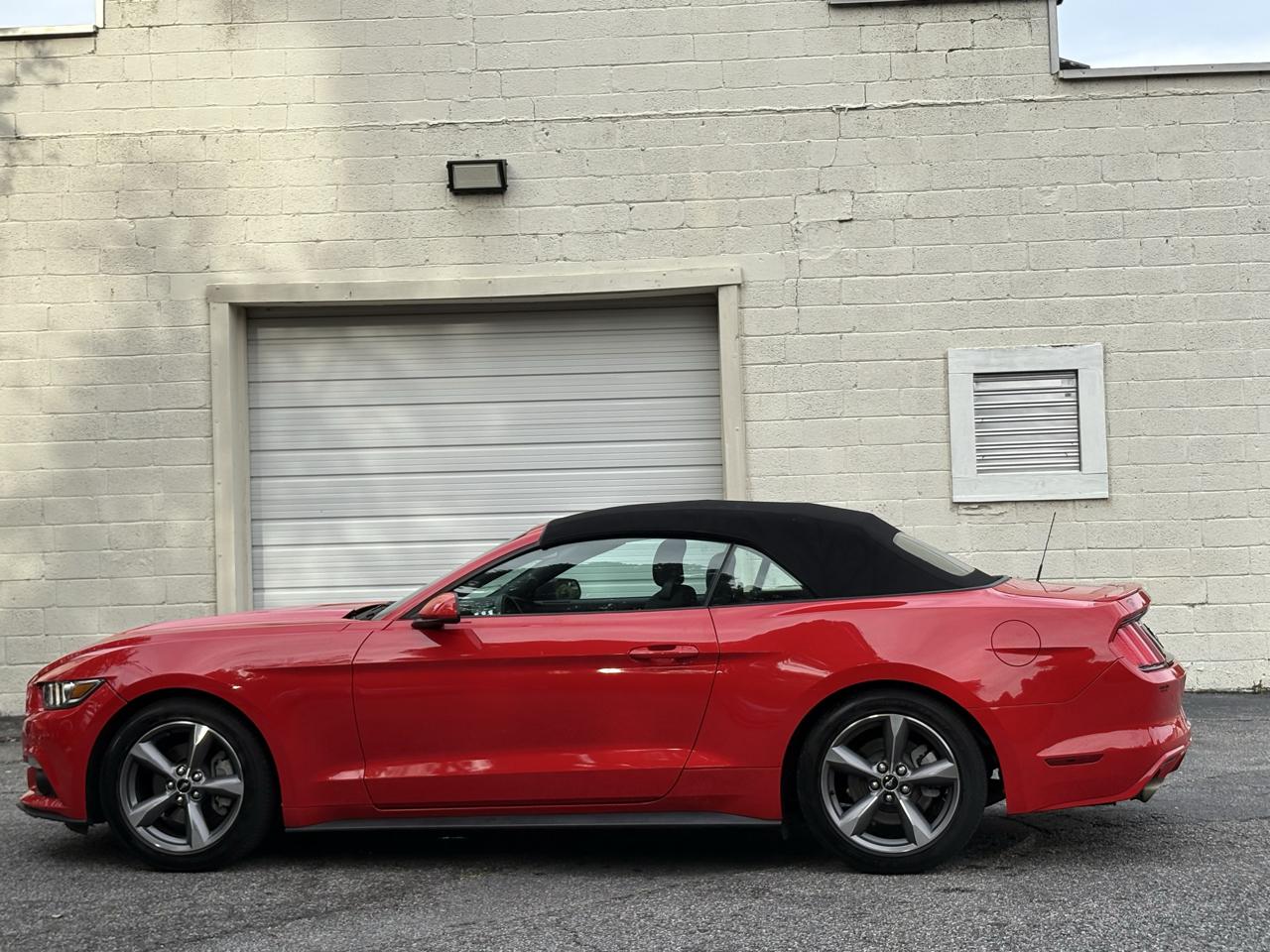 Ford Mustang V6 Convertible 2017