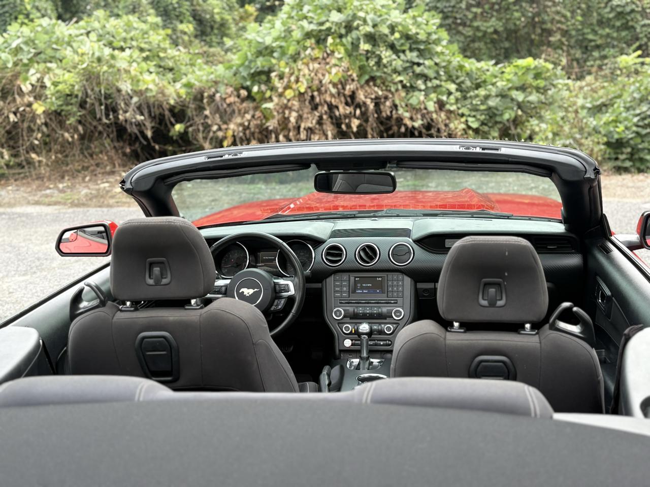 Ford Mustang V6 Convertible 2017
