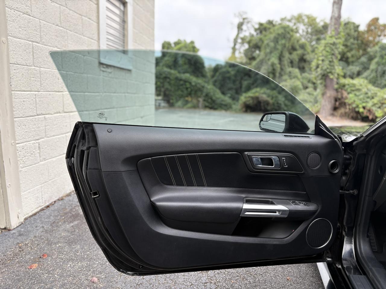 Ford Mustang 2dr Fastback GT 2015