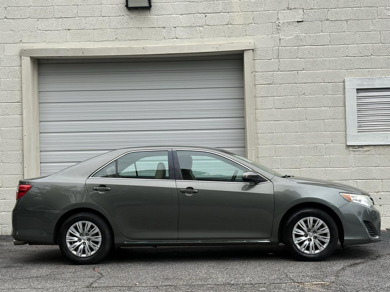 Toyota Camry 4dr Sdn I4 Auto SE Sport Limited Edition (Natl) 2012