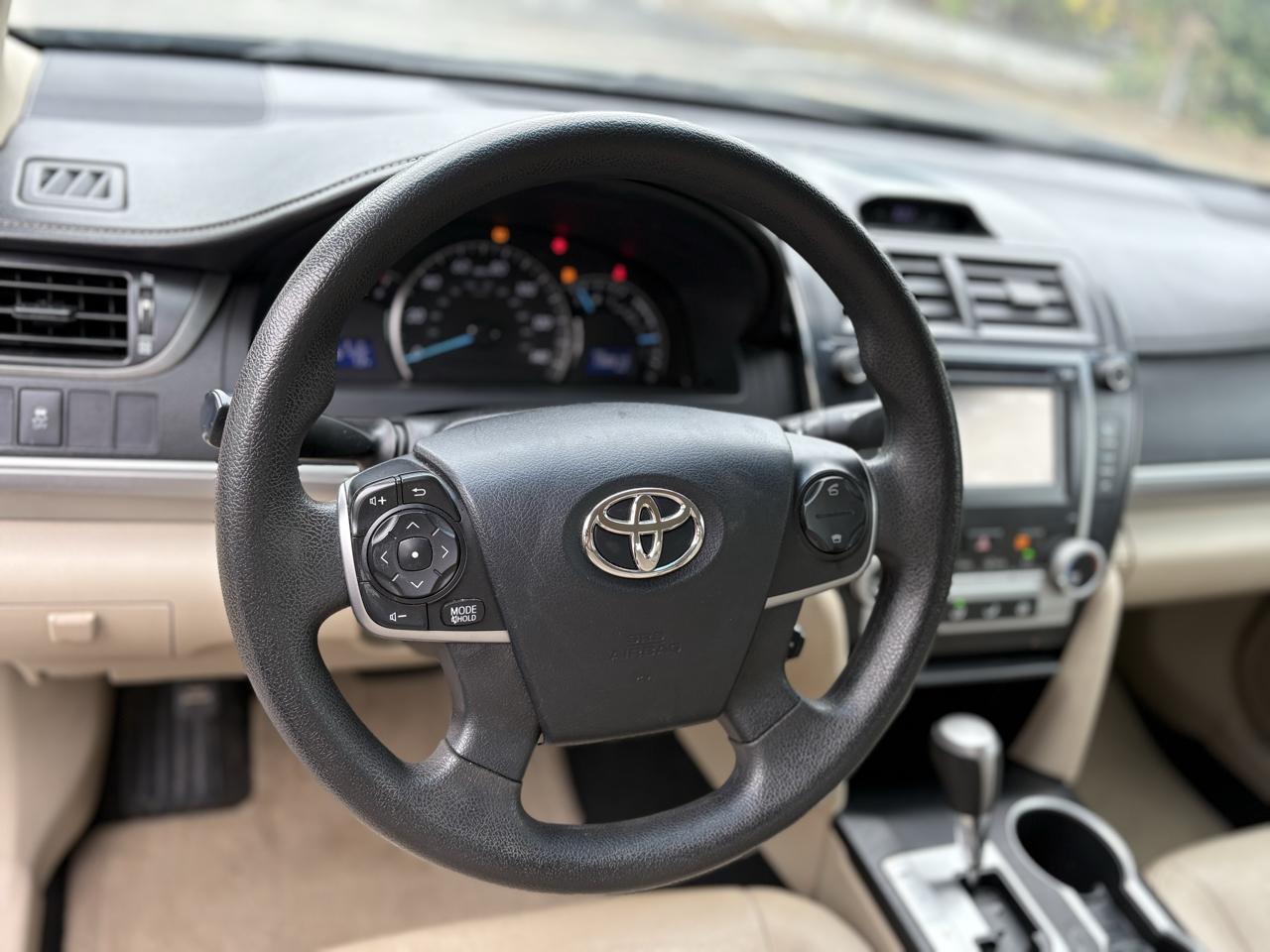 Toyota Camry 4dr Sdn I4 Auto SE Sport Limited Edition (Natl) 2012