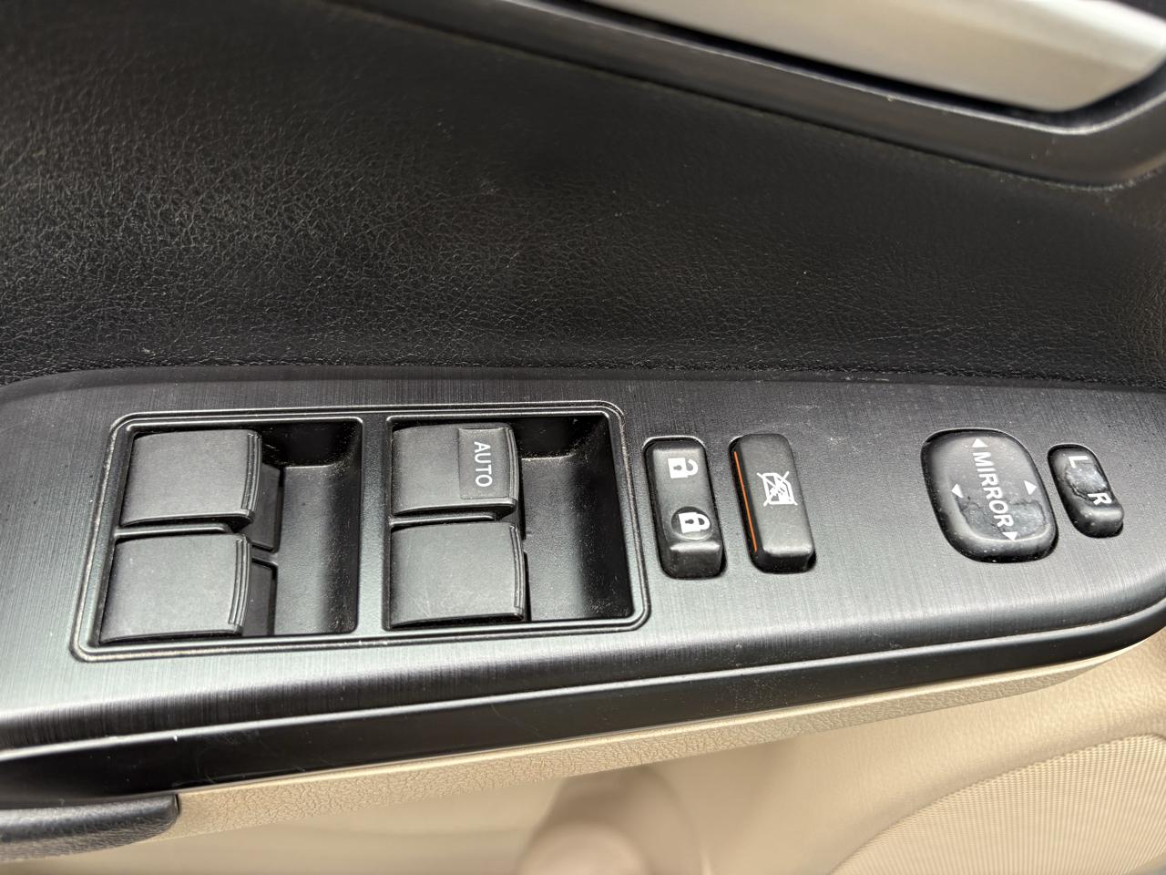 Toyota Camry 4dr Sdn I4 Auto SE Sport Limited Edition (Natl) 2012
