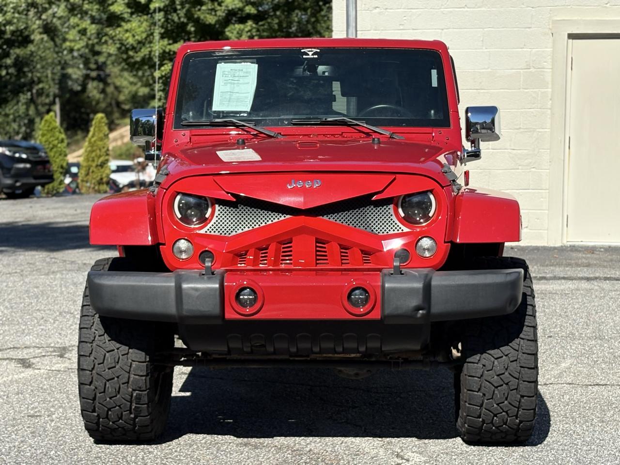 Jeep Wrangler Unlimited 4WD 4dr Sahara 2014