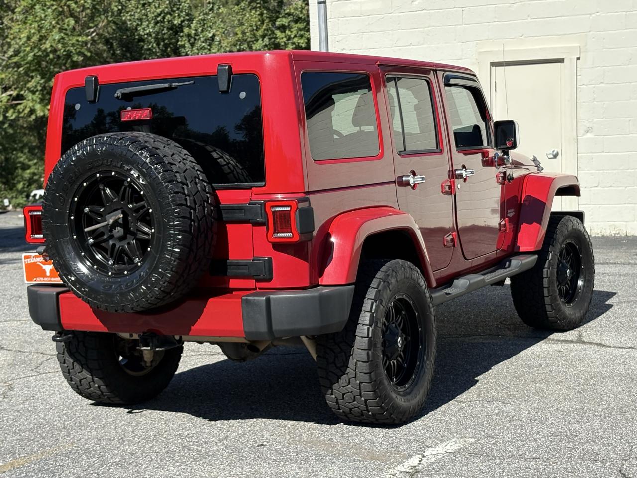 Jeep Wrangler Unlimited 4WD 4dr Sahara 2014