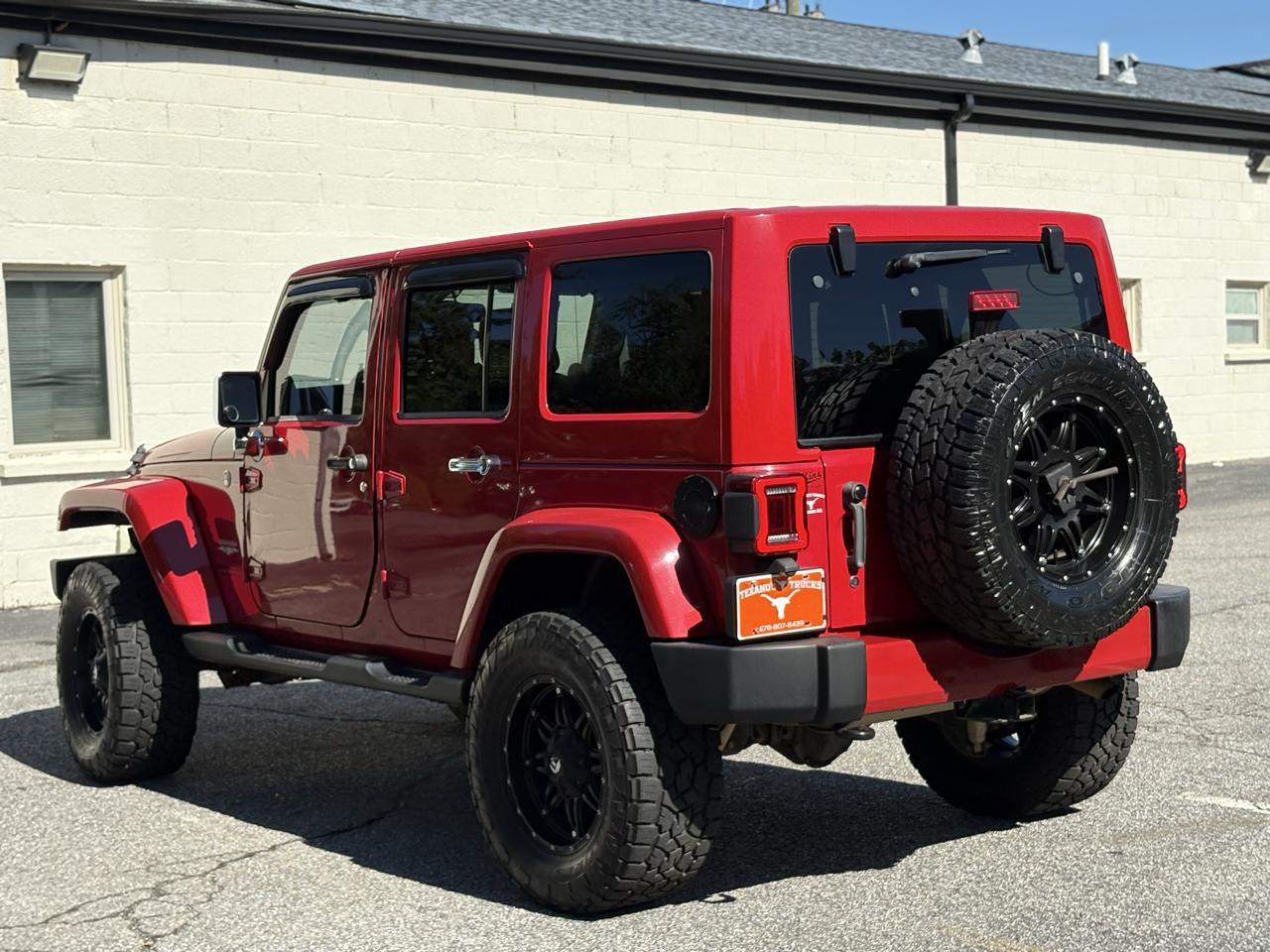 Jeep Wrangler Unlimited 4WD 4dr Sahara 2014