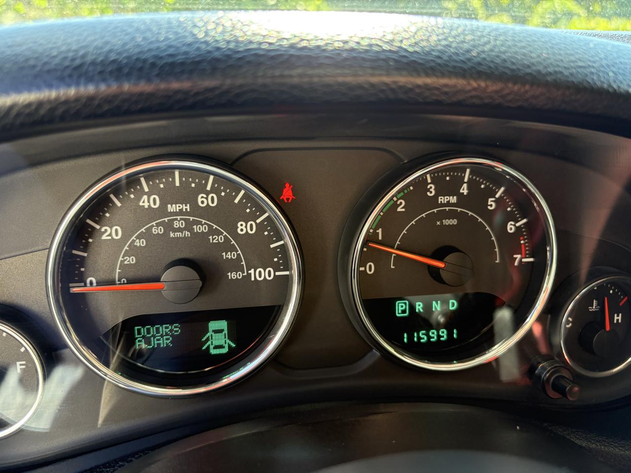 Jeep Wrangler Unlimited 4WD 4dr Sahara 2014